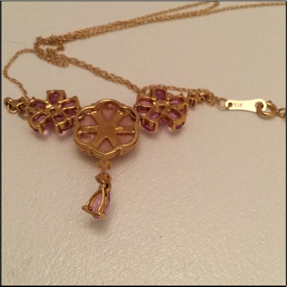 🌸HOST PICK🌸10k PINK SAPPHIRE FLOWER NECKLACE - Picture 3 of 7